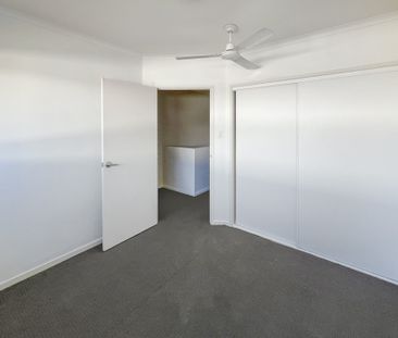 Modern Townhouse Minutes To The Beach! - Photo 4