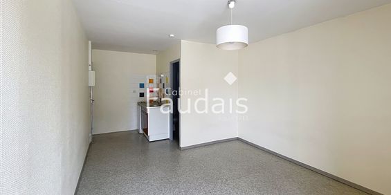 Location Appartement 1 pièce 19m² COUTANCES 50200 - Photo 3