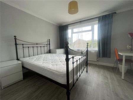 4 bedroom terraced house to rent - Photo 5