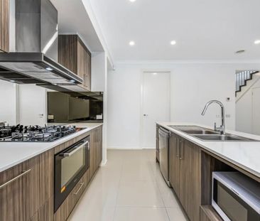 1/17 Ingleside Crescent, Glen Waverley - Photo 3