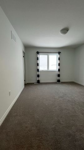 For Lease - 17 Canterhome Street, Kitchener, Ontario - Photo 3