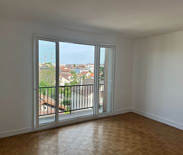 Apartment - Photo 2