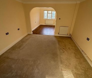 Ashlee Walk, Reading, Woodcote - Photo 3