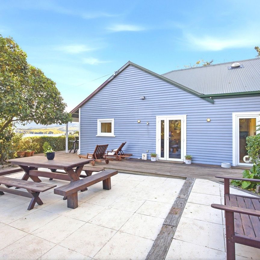 Lyttelton, 3 bedrooms - Photo 1