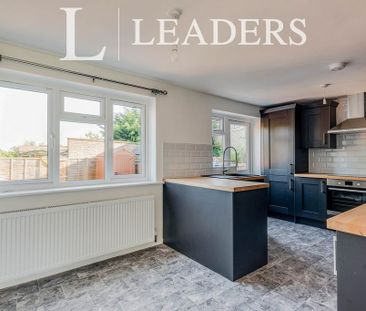 3 bedroom terraced house to rent - Photo 5