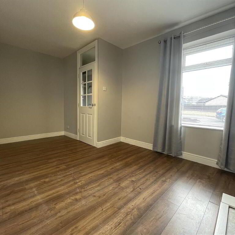 32 Donaghadee Road, Newtownards, BT23 7ET - Photo 1