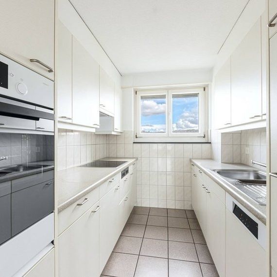 Dachwohnung in familienfreundlicher Umgebung - Photo 1