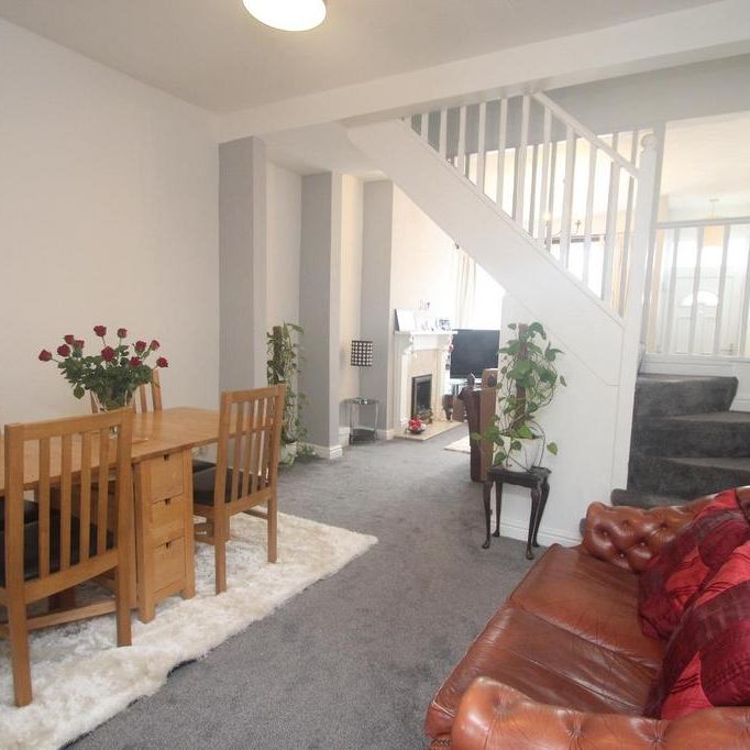 2 bedroom house to rent - Photo 1