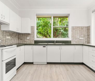 Charming Family Home in Prime Kirrawee Location - Photo 5