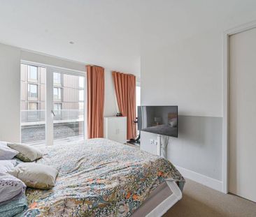 3 bedroom flat to rent - Photo 5