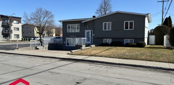 Appartement Saint-Jean-sur-Richelieu À Louer - Photo 2