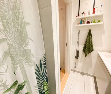 Rummelig og unik 3-værelses lejlighed med egen altan og parkering - Photo 4