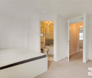 4 bedroom townhouse to rent - Photo 2