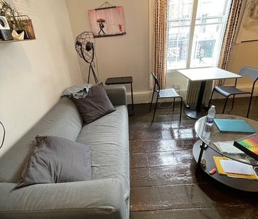 1 Bed Flat, Parkway, NW1 - Photo 2