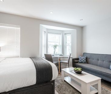 Studio to rent - Photo 2