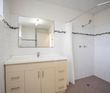 2/2 Noela Avenue, New Lambton NSW 2305 - Apartment For Rent | Domain - Photo 5