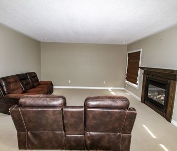 For Lease - 107 Vallier Way, Orleans - Cumberland and Area, Ontario - Photo 1