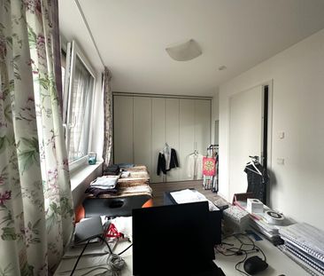 Stadtwerder: Komfortable u. moderne 3 Zi. Wohnung m. Balkon, Parket... - Photo 1