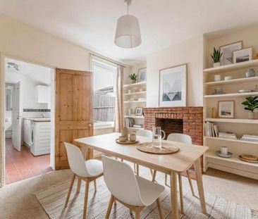 2 bedroom terraced house to rent - Photo 2