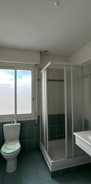 Location Appartement 3 pièces 71m² LANESTER 56600 - Photo 1