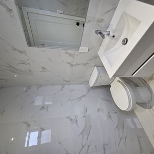 2 Bedroom - 5550 Chemin De La Côte Saint Luc, Côte-Saint-Luc - Photo 3