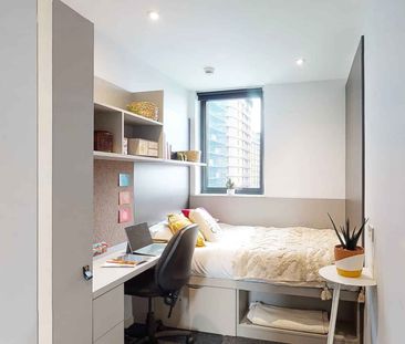 3 Bed Apartment - Photo 2