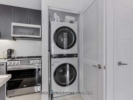 For Lease - 261 Broward Way Unit# 52, Innisfil, Ontario - Photo 2