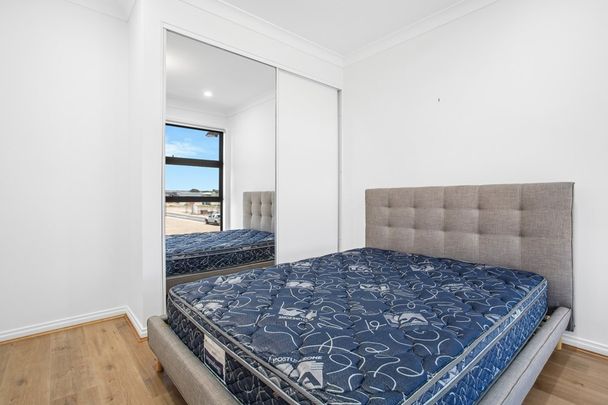 4-bedroom shared house / townhouse, Pita Road - Photo 1