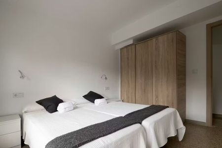 Carrer de lEnginyer Joaquim Benlloch, Valencia, Valencian Community 46006 - Photo 2