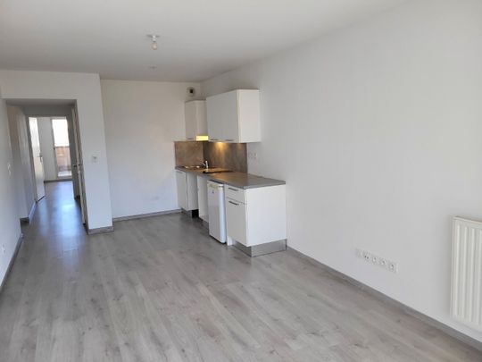 Location Appartement 2 pièces 45m² AIX EN PROVENCE 13100 - Photo 1