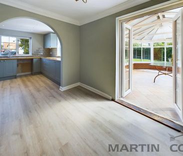 4 bedroom detached house to rent - Photo 6