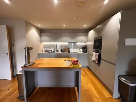2 bedroom apartment to rent - Photo 2