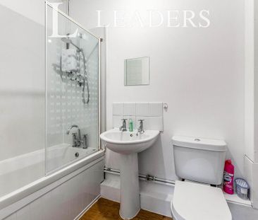 1 bedroom flat to rent - Photo 6