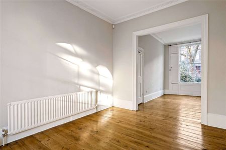A charming family house situated in the heart of Islington. - Photo 4