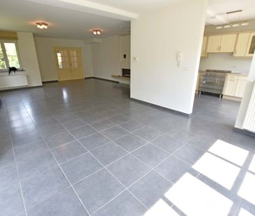 Mooi onderhouden koppelvilla, gelegen aan de rand van Knokke - Foto 3