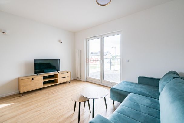 LUX 3 POK. W SIECHNICACH.i WYNAJEM. M. POSTOJOWE I KOMÓRKA W CENIE - Photo 1