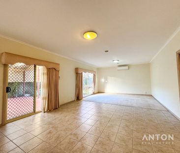 4 Bedroom Home in Prime Point Cook Location - Photo 1