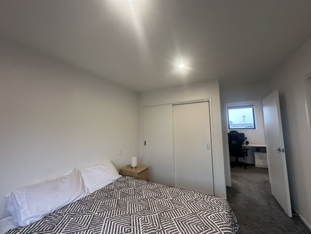 Unit 7, 170 Don Buck Road, Massey, Auckland - Photo 2