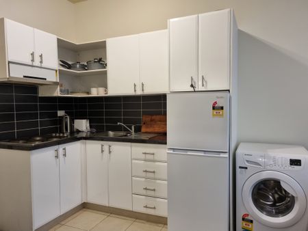 Urban Living in the Heart of Carlton - Photo 5