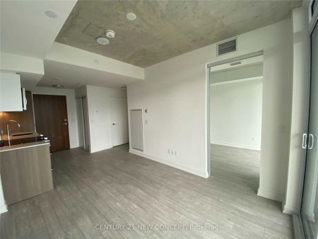 Riverside Square Lofts 15-30 , #913 - Photo 5