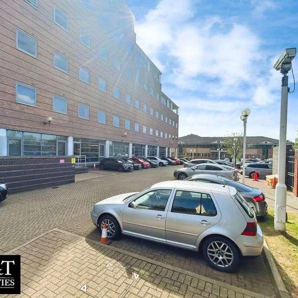 Apartment, Landmark, Waterfront West, Brierley Hill, DY5 - Photo 1