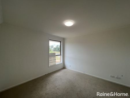 Four Bedroom Home in Evanston Gardens! - Photo 4