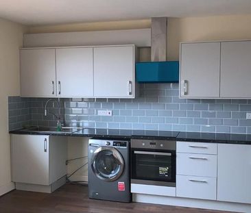 2 bedroom maisonette to rent - Photo 3