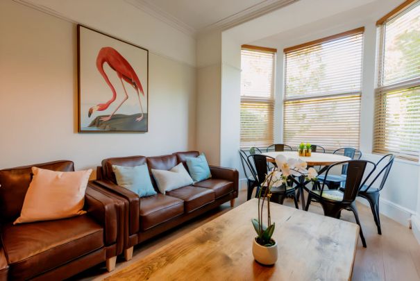 8 Bed 2 Bath - Photo 1