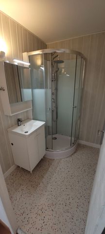 Location Appartement 4 pièces 80m² MARTIGUES 13500 - Photo 5
