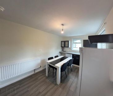 17 Hollygate Park, Carryduff, Belfast, BT8 8DZ - Photo 2