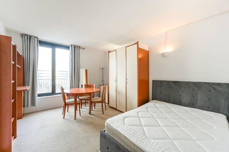 Studio to rent - Photo 4
