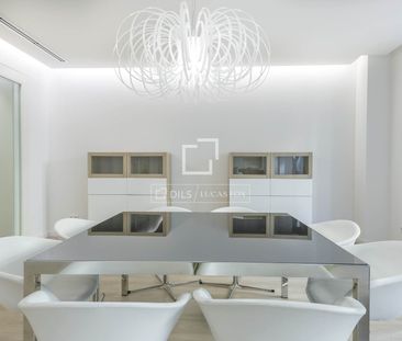 321 m² apartment with a luxury renovation, for rent close to Colón,... - Foto 1