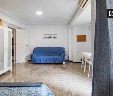 valencia, Valencian Community 46004 - Photo 3