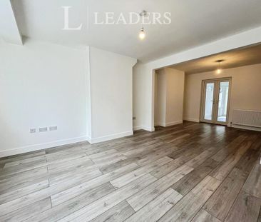 3 bedroom terraced house to rent - Photo 3